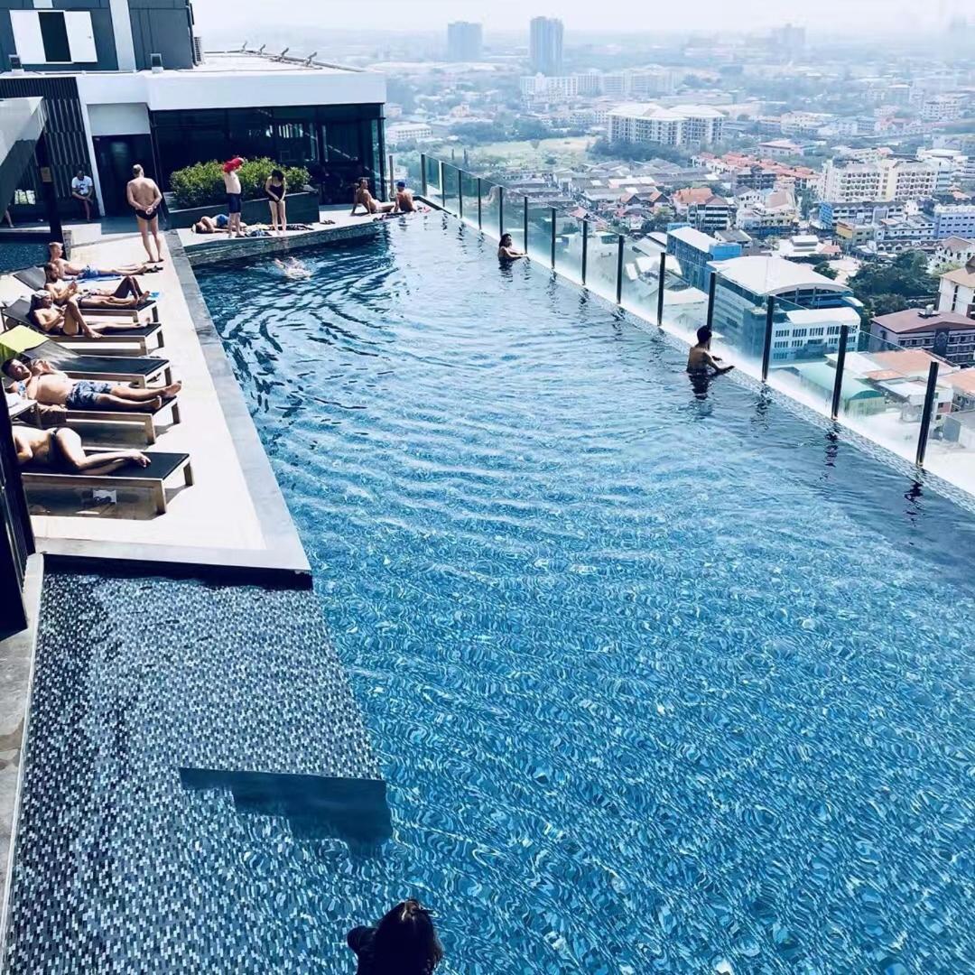 Apartamento The Base Pattaya Exterior foto